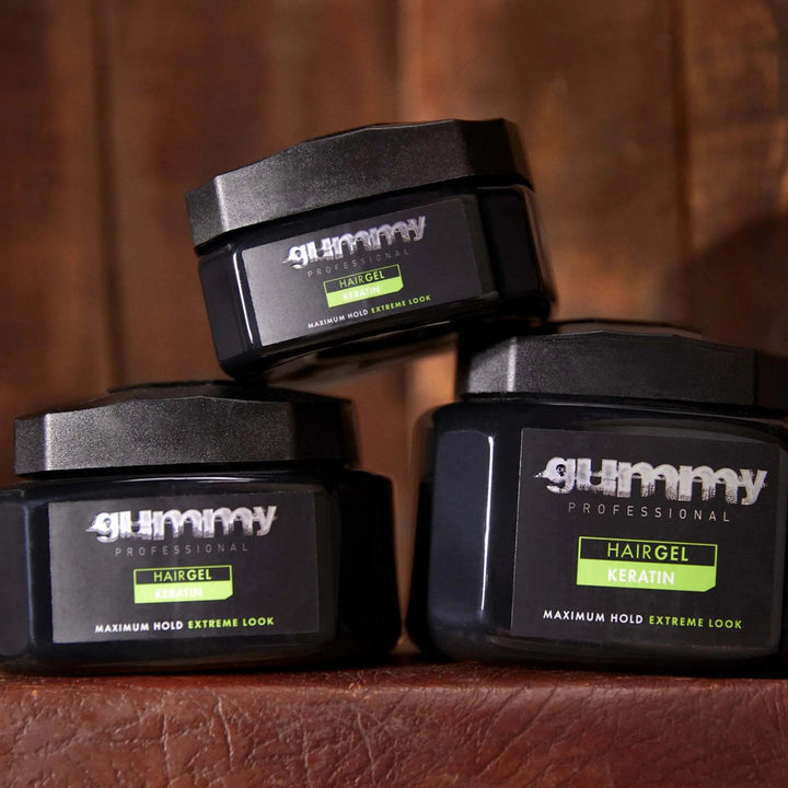 GUMMY HAARGEL 700 ML KERATINWIE BENUTZT MAN:
Tragen Sie von Hand auf feuchte Haare auf und formen Sie sie mit den Fingern, um den gewünschten Look zu erzielen.
PRODUKTBESCHREIBUNG:
Während seingummyOnKozmetikGUMMY HAARGEL 700 ML