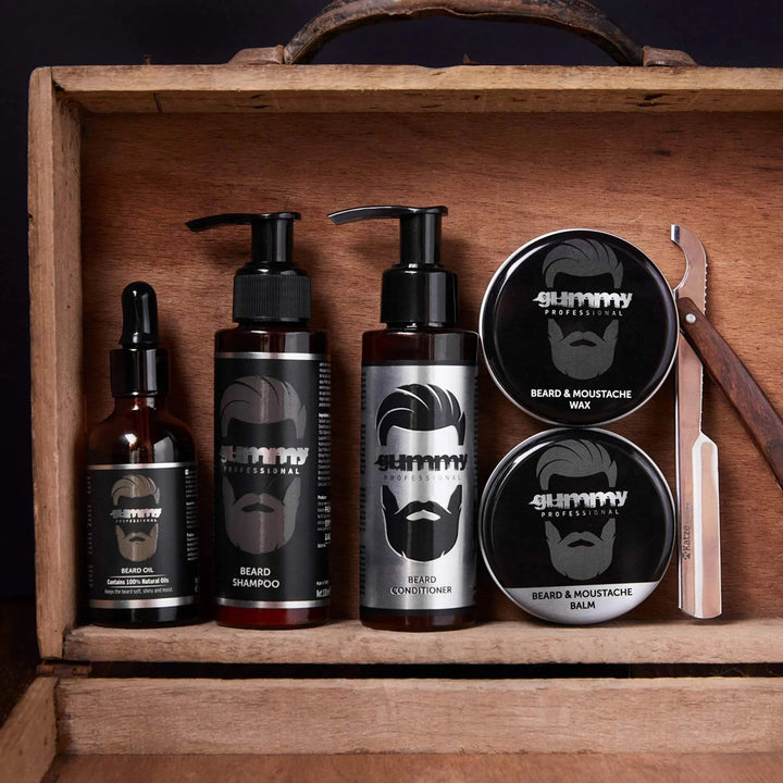 GUMMY BEARD SERUM - Stärken &amp; Pflegen Sie Ihren BartWIE BENUTZT MAN:
Einfach zu bedienen - um die vollen Auswirkungen unseres Bartserums zu genießen, die Flasche zu schütteln, ein paar Tropfen Öl in Ihre Handflächen aBeard CaregummyOnKozmetikGUMMY BEARD SERUM